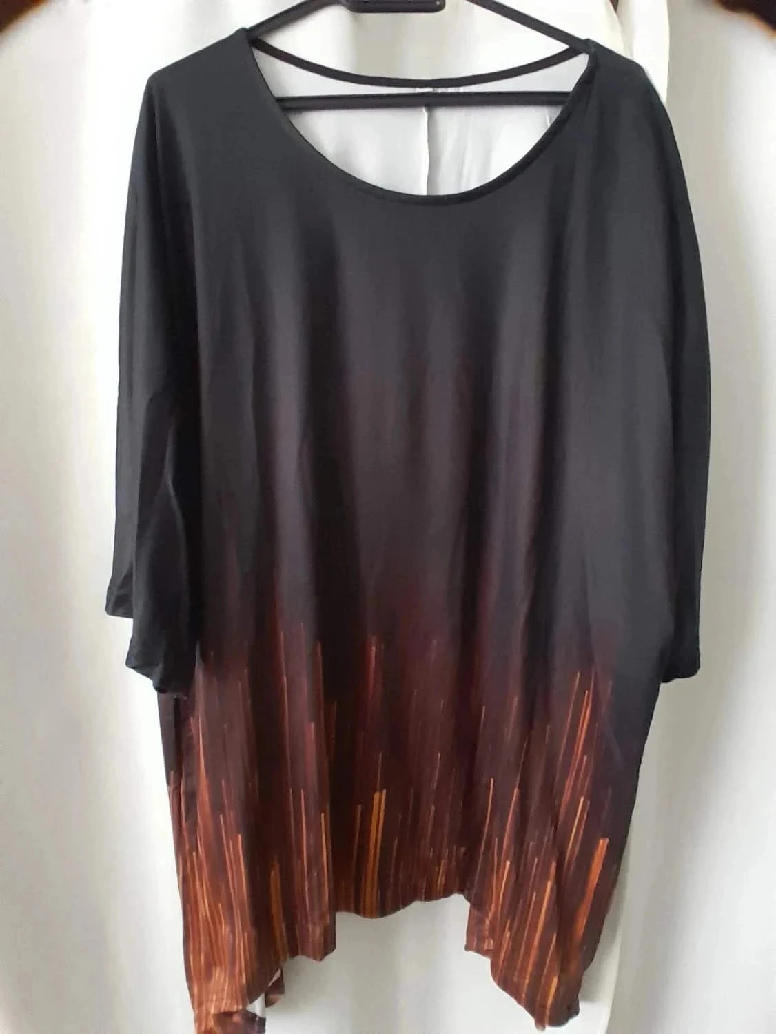 Túnica assimétrica, feminina, tamanho 5XL, preta e ferrugem – photo 2